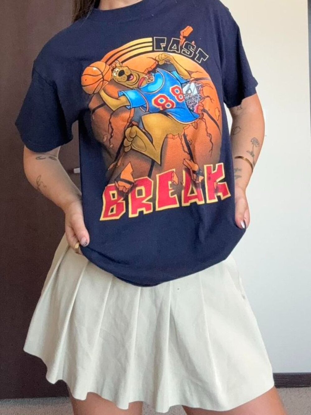Vintage Y2K Scooby Doo "Fast Break" Basketball Graphic T-shirt